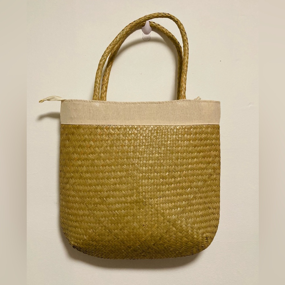 NEW handwoven trendy tote summer style Plain l straw bag boho outdoor